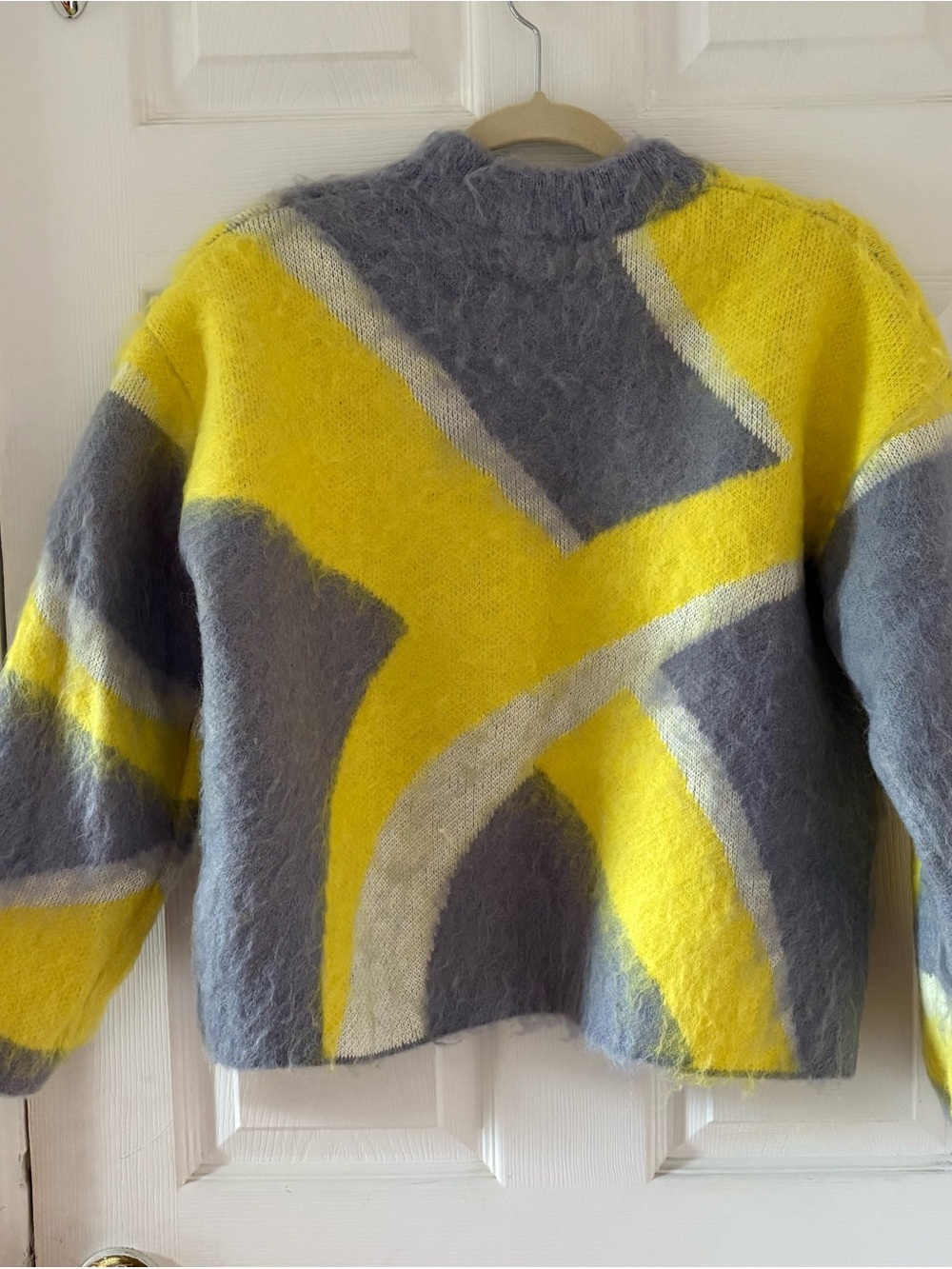 Zara Brushed Effect Patchwork Geometric Fuzzy Sweater Size Small NWT - Picture 3 of 10